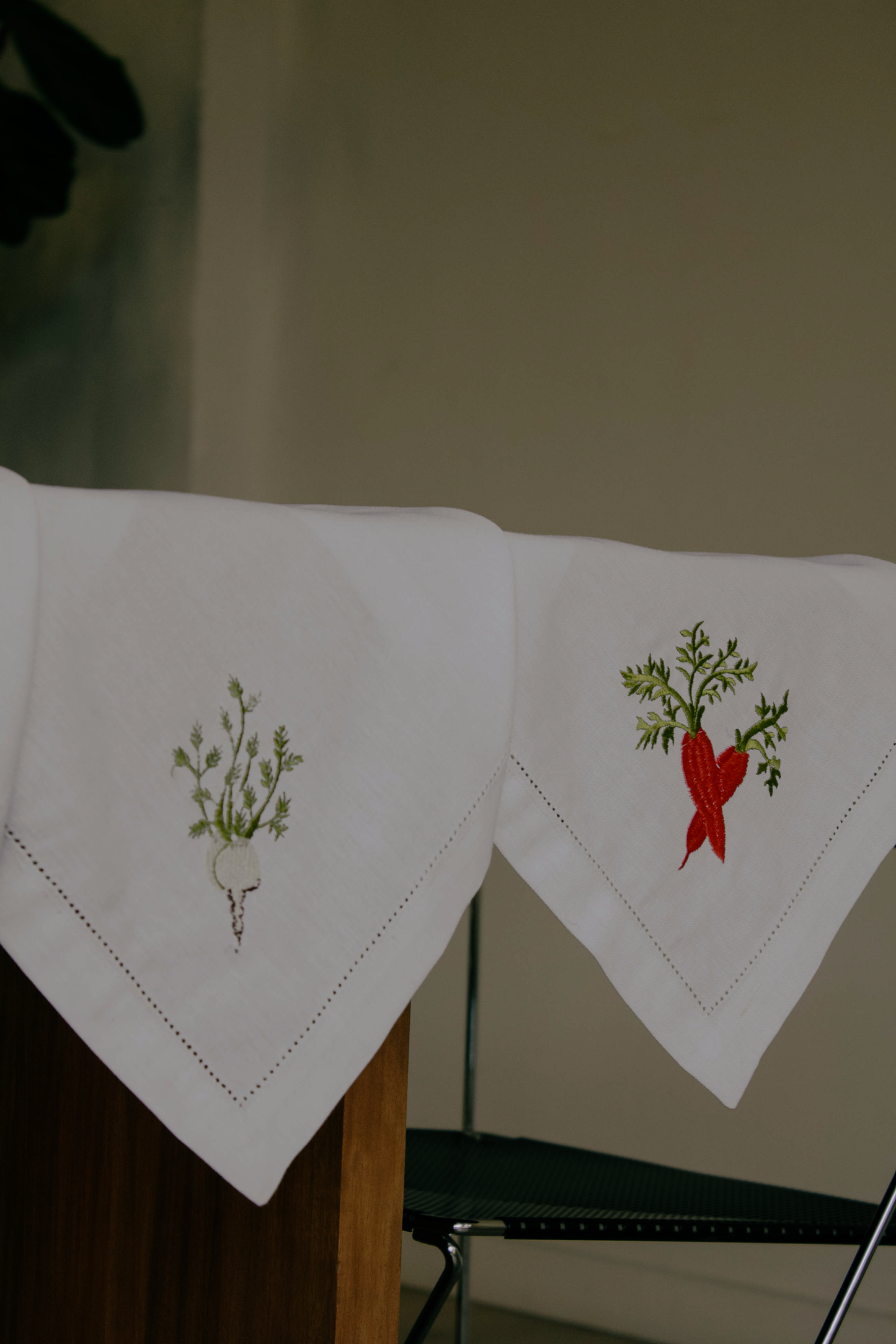 ROOTS NAPKIN SET