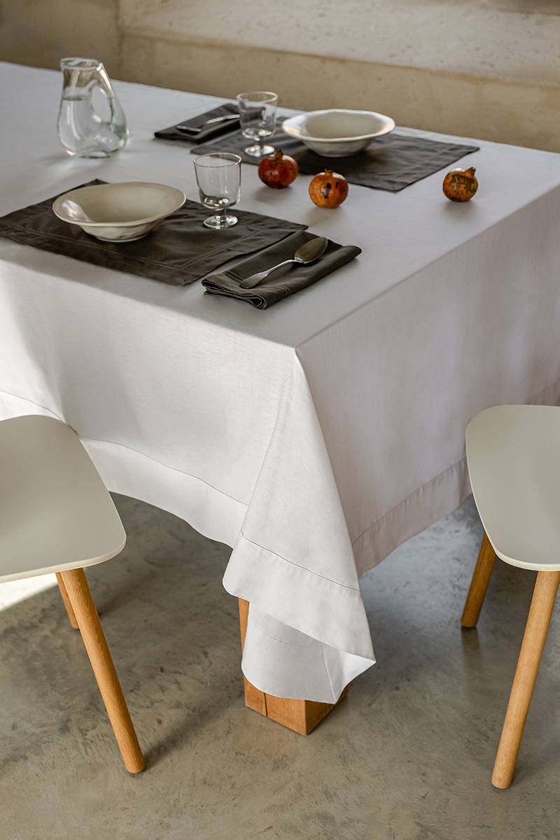 TABLE CLOTH